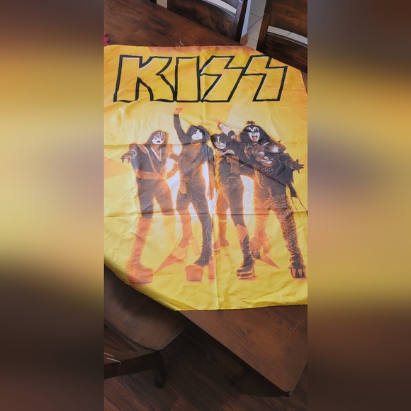 BAND ART | ✨️✨️KISS ✨️✨️Tapestry - Wall Hanging  Silk Scarf 2008 - Rock Legends - Picture 17 of 17